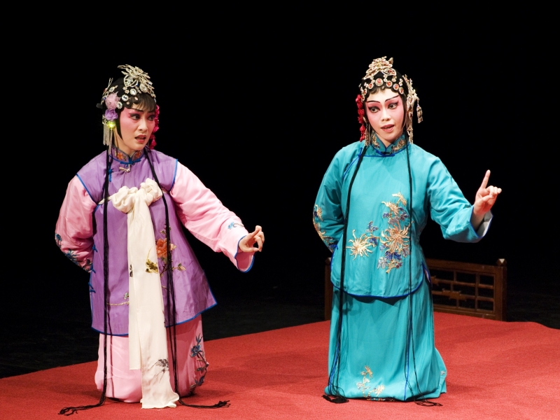 趁賞梨園  陳三五娘之賞花  留傘  審陳三|江之翠劇場|國藝會補助成果檔案庫