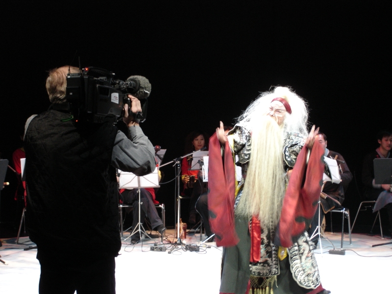 李爾在此  上海話劇藝術中心交流演出｜當代傳奇劇場｜國藝會補助成果檔案庫