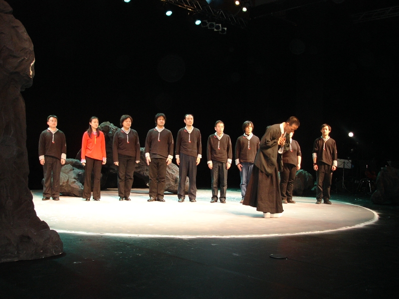 李爾在此  上海話劇藝術中心交流演出｜當代傳奇劇場｜國藝會補助成果檔案庫