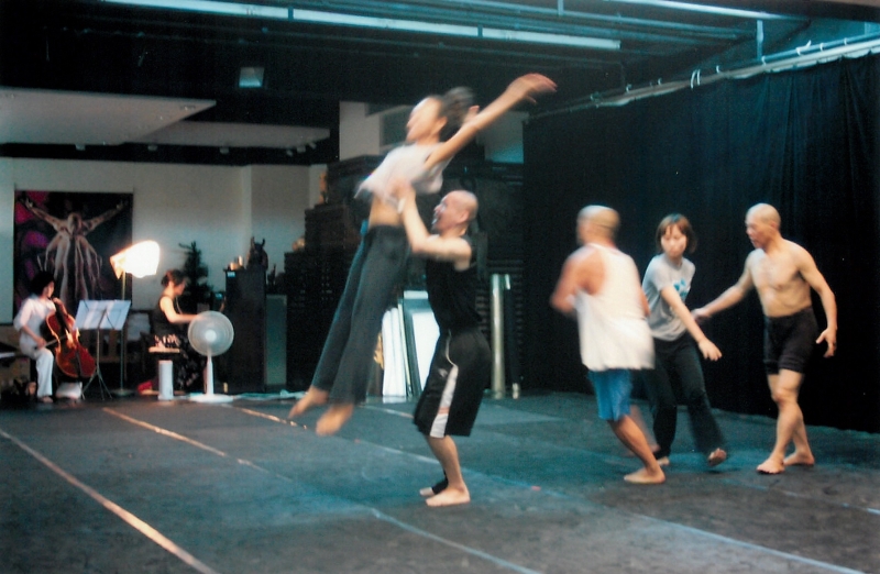 光環舞集2009年新作《無言》首演及巡迴｜光環舞集舞蹈團｜國藝會補助成果檔案庫