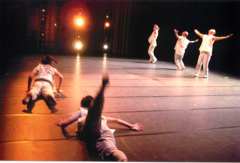 光環舞集2009年新作《無言》巡迴｜光環舞集舞蹈團｜國藝會補助成果檔案庫