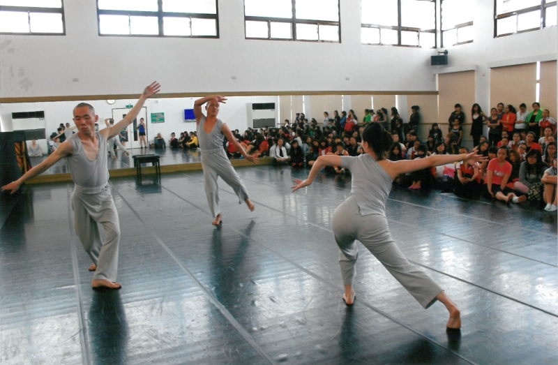 光環舞集2010《無言 Silent Dance》巡演｜光環舞集舞蹈團｜國藝會補助成果檔案庫