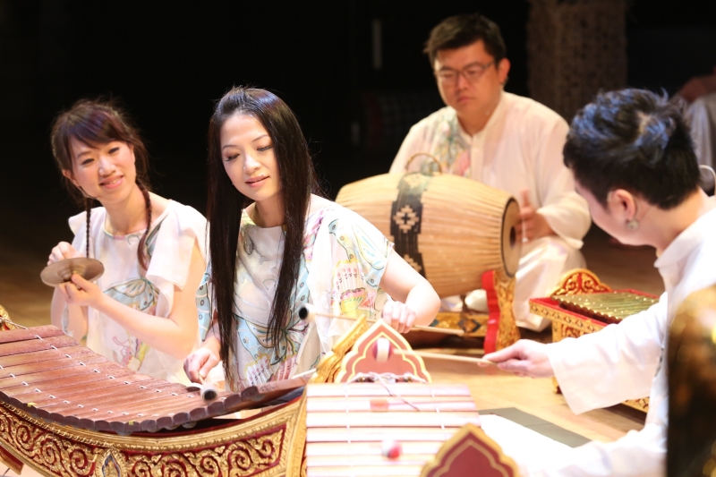 2012朱宗慶打擊樂團冬季音樂會─「聆聽‧微笑」｜財團法人擊樂文教基金會｜國藝會補助成果檔案庫