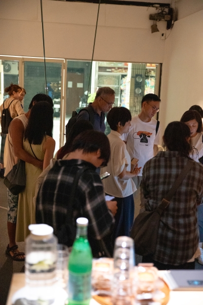 「三個太陽」個展｜胡農欣｜國藝會補助成果檔案庫