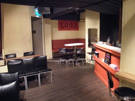 卡米地育樂有限公司「Live Comedy Club Taipei 2011年度經營助成計畫」表演廳入口照片