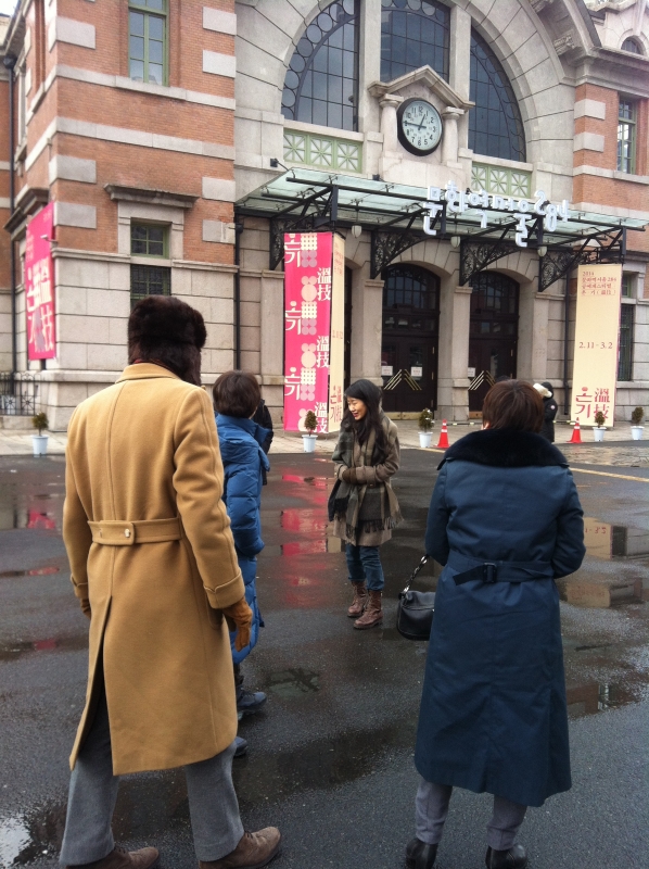 黃建宏「蓮花池：亞洲復興方案」活動紀錄：2014年3月與Artsonje的策展人金宣廷考察首爾的展覽地點