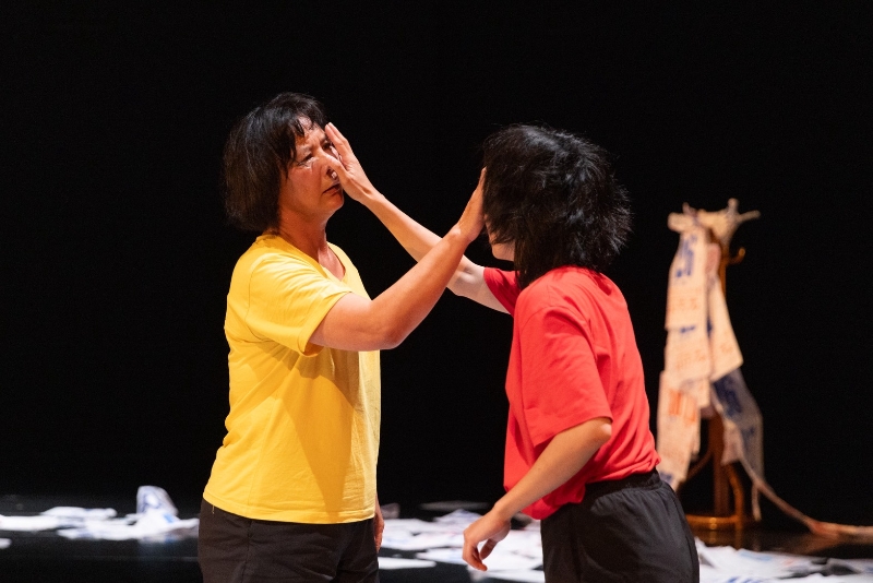2025週末瘋舞祭-大手牽小手創作演出計畫｜賴翠霜舞創劇場｜國藝會補助成果檔案庫