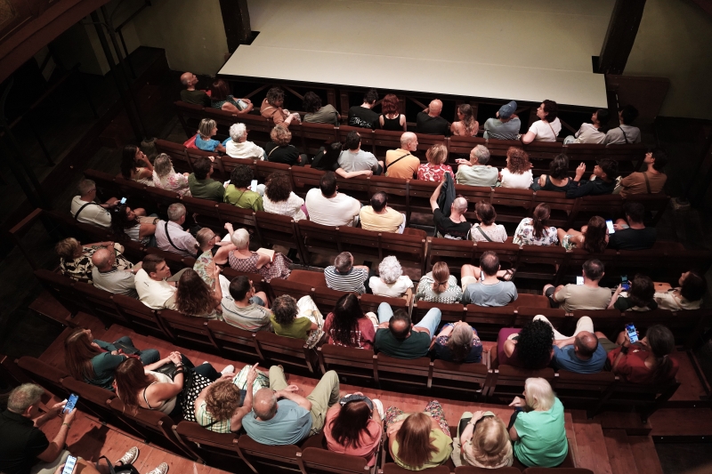 2025長弓舞蹈劇場《模糊的魚PECES BORROSOS》西班牙Auditorio De Tenerife共創合演計畫｜長弓舞蹈劇場｜國藝會補助成果檔案庫