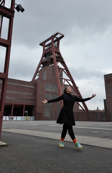 盧映竹「Dance Research NRW / Tanzrecherche NRW 至西德舞蹈延伸性創作與發表 Everything is Movement for me」演出照片:Zollverein dance filming screenshot