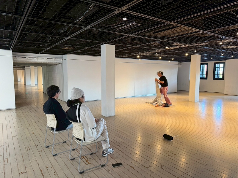 《Push and Pull》 Yokohama Dance Collection 國際交流計畫｜翃舞製作｜國藝會補助成果檔案庫
