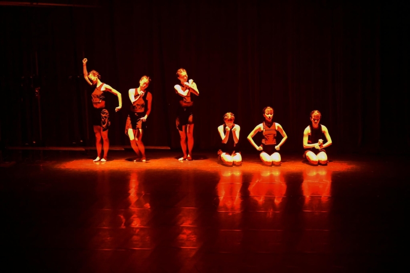 艸雨田首部臺法國際共製節目 《Proximities》三地巡演計畫|艸雨田舞蹈劇場|國藝會補助成果檔案庫