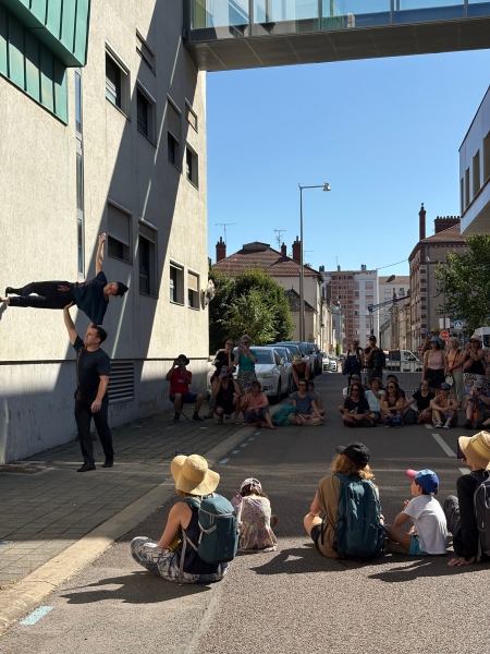 獻給馬戲的一點力量｜李軍｜國藝會補助成果檔案庫