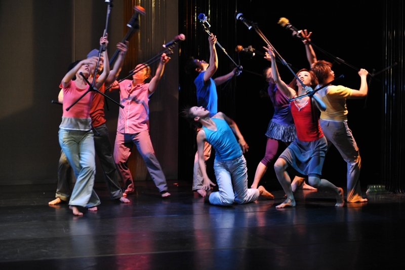 【黑醋加太多】巡迴演出補助申請｜三十舞蹈劇場｜國藝會補助成果檔案庫