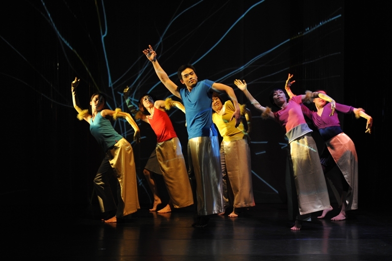 【黑醋加太多】巡迴演出補助申請｜三十舞蹈劇場｜國藝會補助成果檔案庫