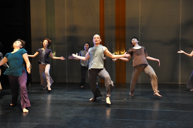 【黑醋加太多】巡迴演出補助申請｜三十舞蹈劇場｜國藝會補助成果檔案庫