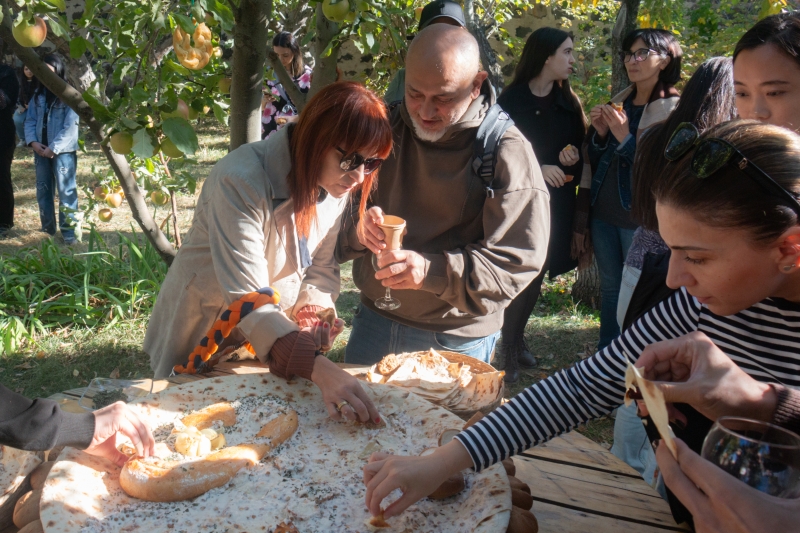 洪流之後：以食物重建災後記憶，從食譜交換尋找家的輪廓，亞美尼亞葉里溫:DDD Kunst House藝術空間駐地交流計畫｜羅聿綺｜國藝會補助成果檔案庫