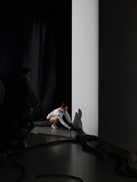 《Here on the Edge of the Sea We Sit》(「我們在，這，海的邊緣」）陳庭榕個展，於柏林DAAD藝廊｜陳庭榕｜國藝會補助成果檔案庫