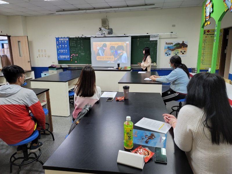 SISTEMA TAIWAN 愛樂種子弦樂團「Sistema Taiwan公益音樂教育計畫-長期扎根藝術教育,改變藝文生態促進藝文環境發展」活動紀錄:招募有音樂專長之大專院校生投入社會服務擔任助教志工,進入教學現場並透過增能活動培養專業藝文能力