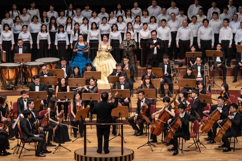 樂興之時管絃樂團「2019年終祈福音樂會」下半場由樂興之時管絃樂團、樂興之時貝九合唱團及四位獨唱家演出貝多芬《D小調第九號交響曲》