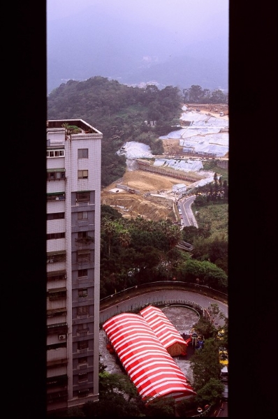 「觀想人性之美－對影成三人」(A)望穿眺望－向尼埃普斯致敬、(B)地動情長－921家族記、(C)幽禁與破繭－一個世界一樣情｜張蒼松｜國藝會補助成果檔案庫