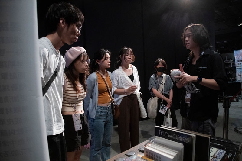 《Hoofing》踢踏TAP藝展—節奏的特寫、對話與再生|雷克斯踢踏舞團|國藝會補助成果檔案庫