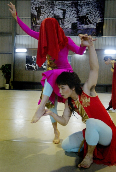 世紀當代舞團2006年春天新作大四囍  台灣巡迴演出｜世紀當代舞團｜國藝會補助成果檔案庫