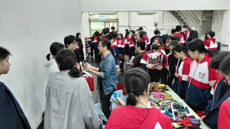 《白色說書人》 校園讀演暨人權教育推廣計畫｜同黨劇團｜國藝會補助成果檔案庫