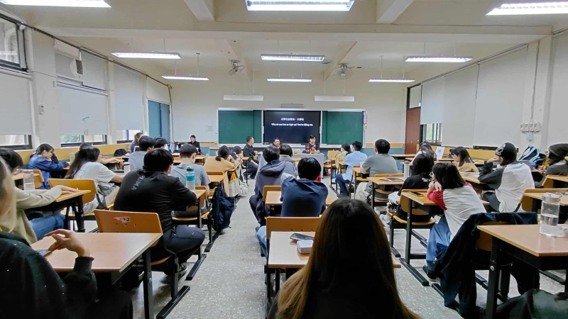 《白色說書人》 校園讀演暨人權教育推廣計畫｜同黨劇團｜國藝會補助成果檔案庫