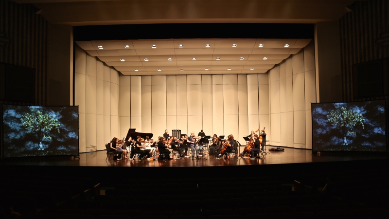 2015新舞臺藝術節- 基頓‧克萊曼&波羅的海弦樂團《新四季》｜財團法人中國信託商業銀行文教基金會｜國藝會補助成果檔案庫