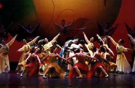 2006舞蹈節慶祝活動  五月的鮮花綻放｜中華民國舞蹈學會｜國藝會補助成果檔案庫