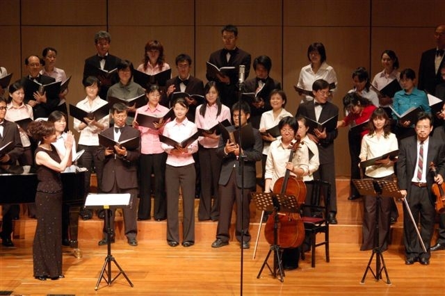 夏夜．玫瑰情—高雄市內合唱團 2007 年夏季演唱會｜高雄室內合唱團｜國藝會補助成果檔案庫