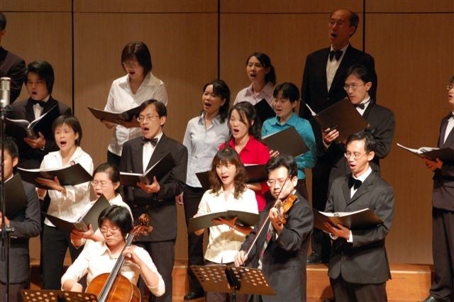 夏夜．玫瑰情—高雄市內合唱團 2007 年夏季演唱會｜高雄室內合唱團｜國藝會補助成果檔案庫