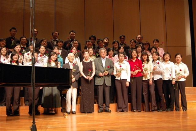 夏夜．玫瑰情—高雄市內合唱團 2007 年夏季演唱會｜高雄室內合唱團｜國藝會補助成果檔案庫