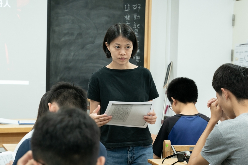 再拒劇團「說故事的人：2021年台灣巡迴青少年工作坊」活動紀錄：講師林欣怡帶領同學讀受難者遺書（2021/05/11雲林華德福）