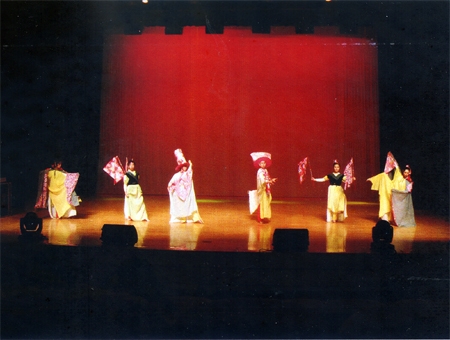 花鼓之外｜愛因斯跨領域創作坊｜國藝會補助成果檔案庫