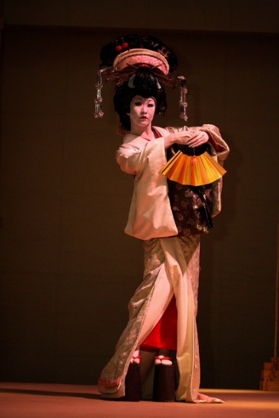 白素貞｜李清照私人劇團｜國藝會補助成果檔案庫