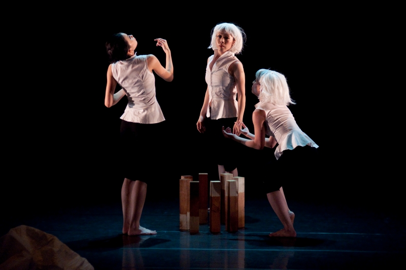 〝離〞生活近一點 / Taking a step closer to LIVE ,anyhow...｜索拉舞蹈空間舞團｜國藝會補助成果檔案庫