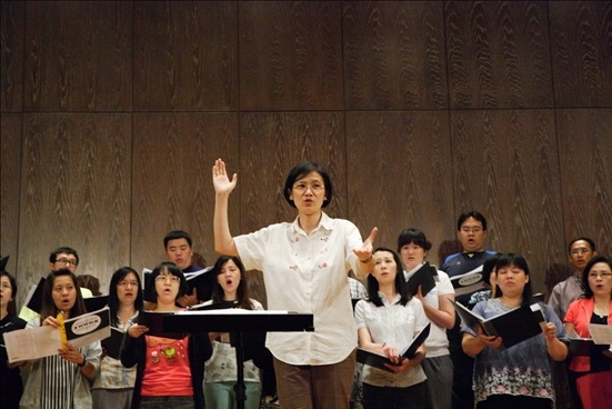 蔚藍之聲八週年音樂會-玫瑰香頌｜蔚藍之聲｜國藝會補助成果檔案庫